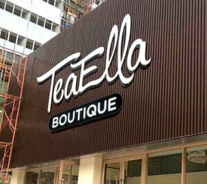 Biển thanh lam tôn chữ nổi