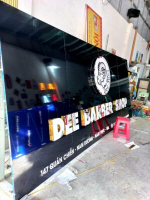 Biển alu chữ nổi