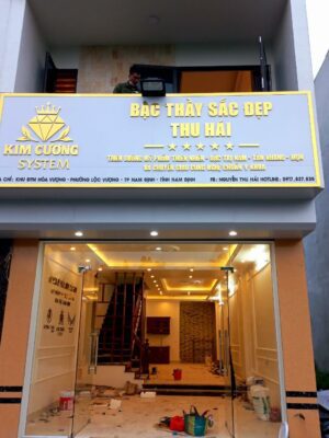 Biển alu chữ nổi