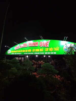 Biển alu chữ nổi