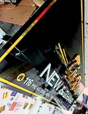 Biển alu chữ nổi