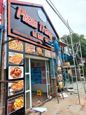 Biển alu chữ nổi