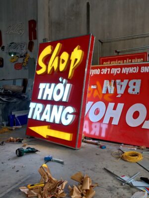 Biển alu chữ nổi