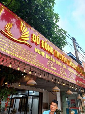 Biển Alu chữ nổi