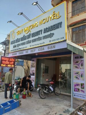 Biển alu chữ gương vàng nổi